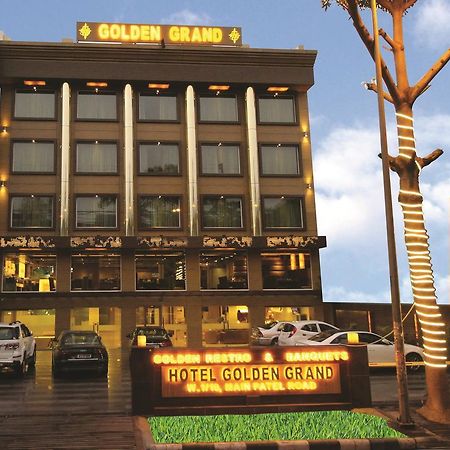 Hotel Golden Grand Delhi  Ngoại thất bức ảnh