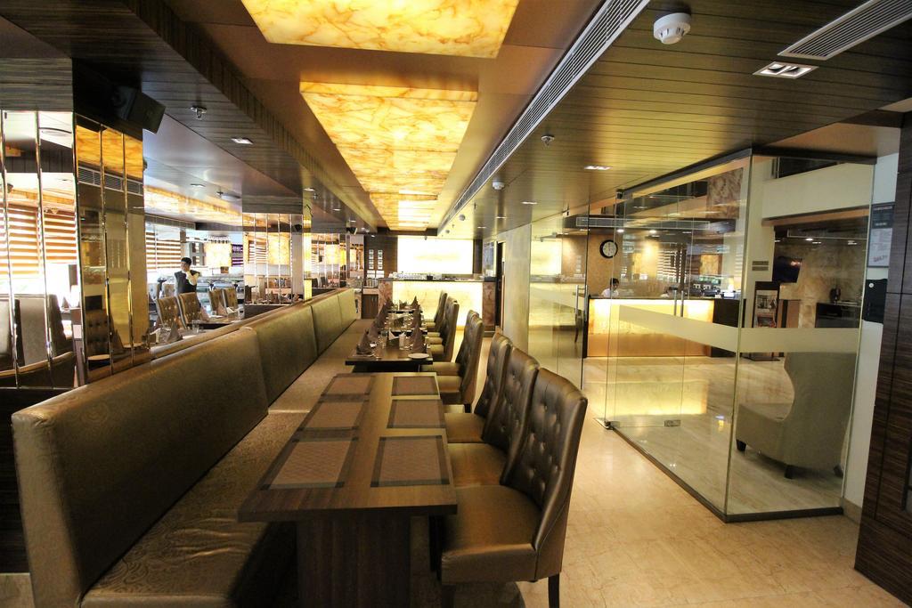 Hotel Golden Grand Delhi  Ngoại thất bức ảnh