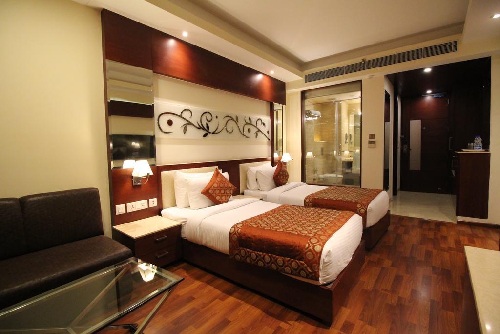 Hotel Golden Grand Delhi  Ngoại thất bức ảnh
