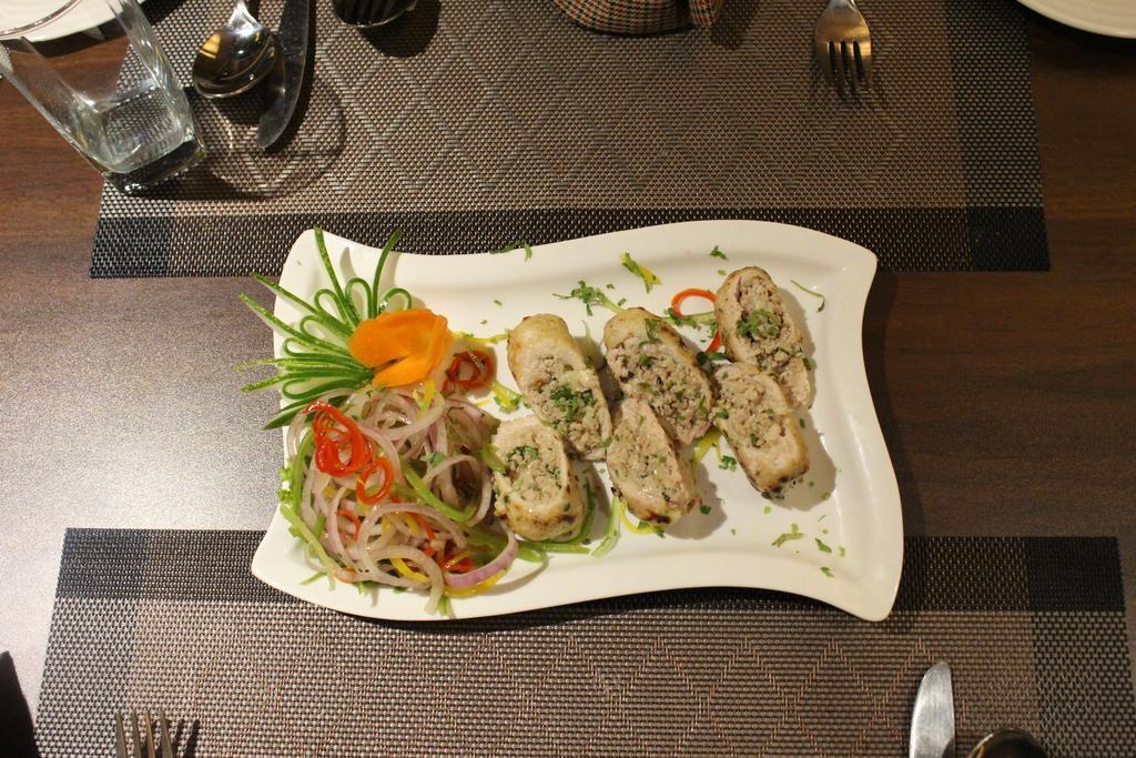 Hotel Golden Grand Delhi  Ngoại thất bức ảnh